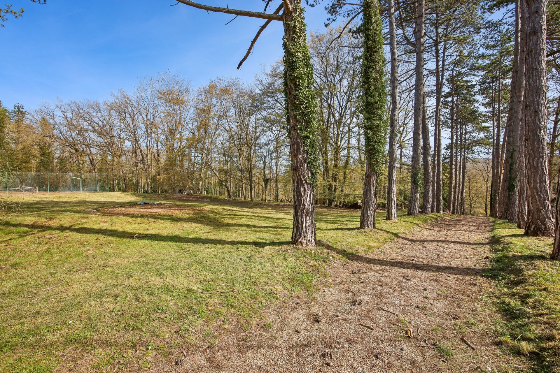 maison de luxe 11 Pièces en vente sur SEPTEUIL (78790)