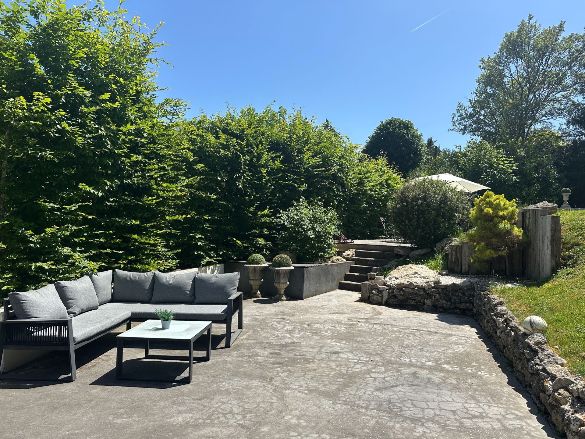 luxury house 11 Rooms for sale on SEPTEUIL (78790)