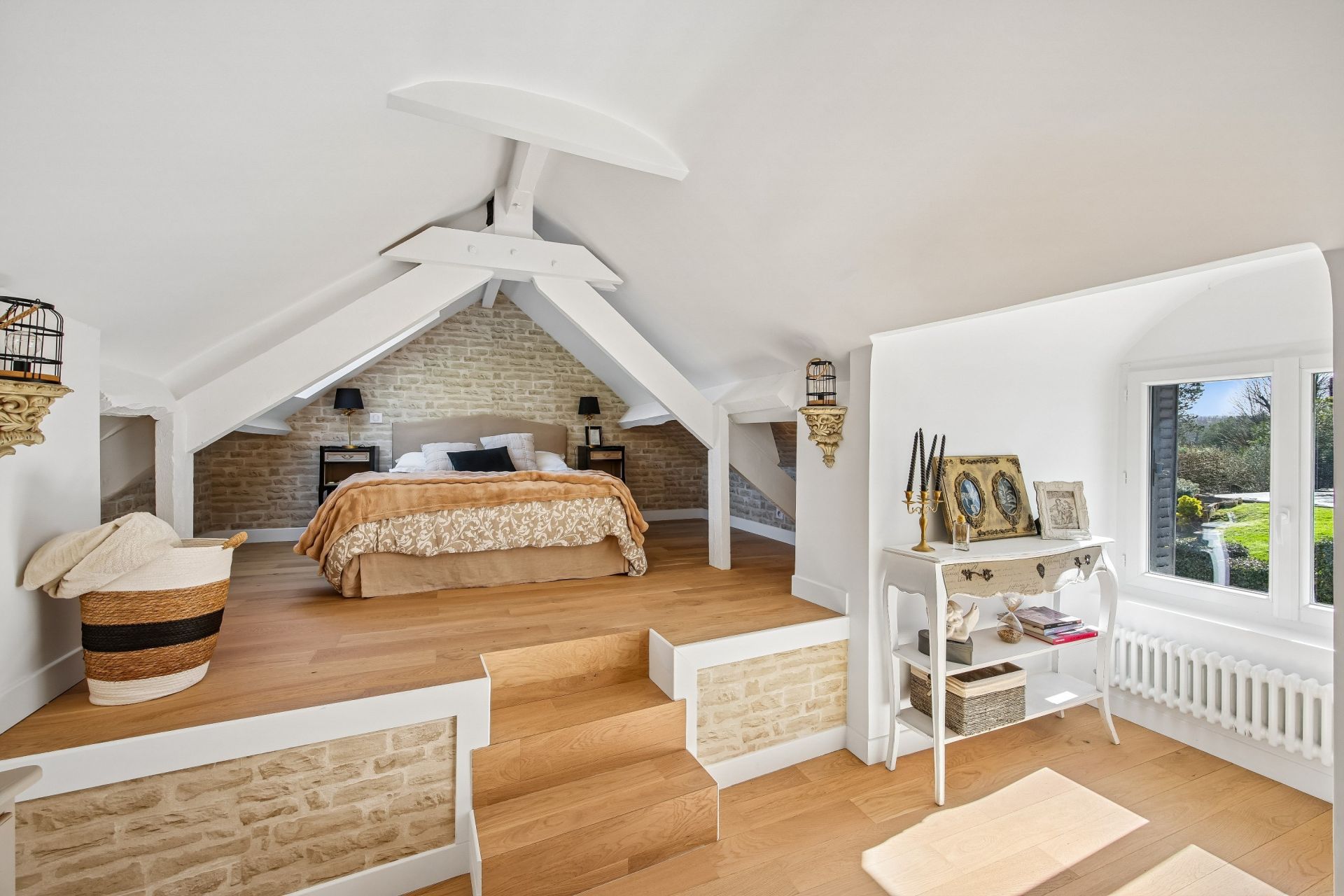 luxury house 11 Rooms for sale on SEPTEUIL (78790)