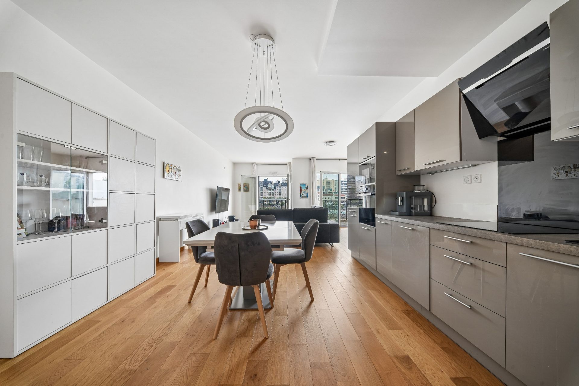 luxury apartment 2 Rooms for sale on NEUILLY SUR SEINE (92200)