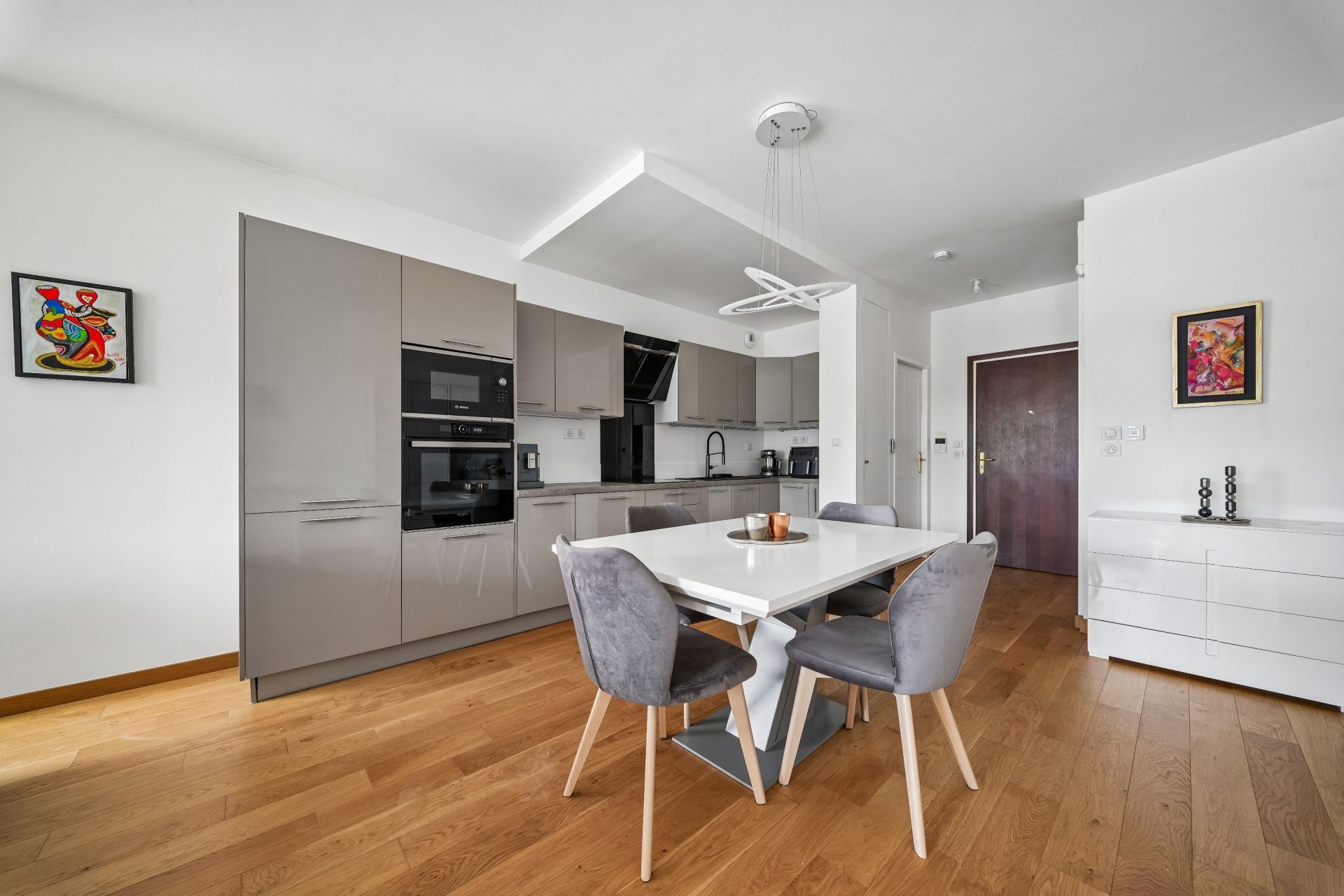 luxury apartment 2 Rooms for sale on NEUILLY SUR SEINE (92200)