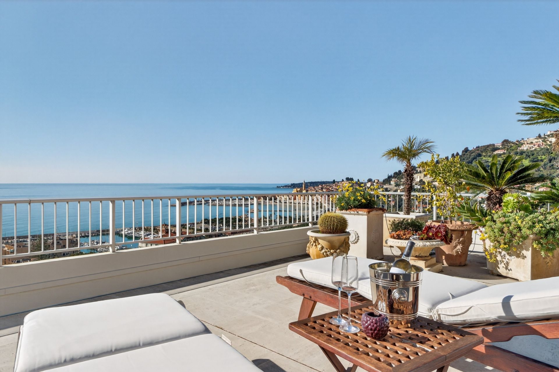 penthouse 7 Pièces en vente sur MENTON (06500)