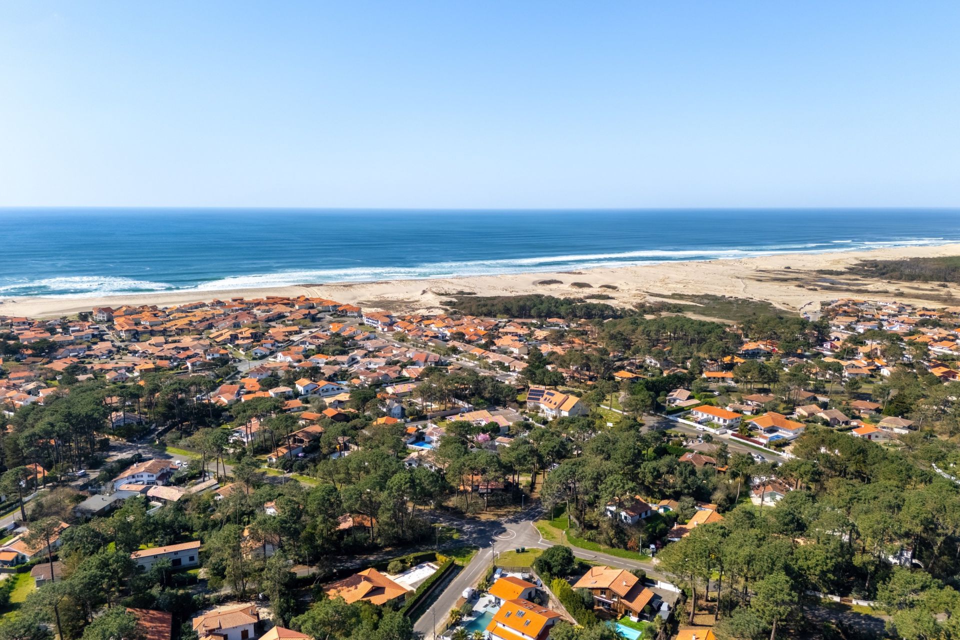 luxury house 7 Rooms for sale on BISCARROSSE (40600)