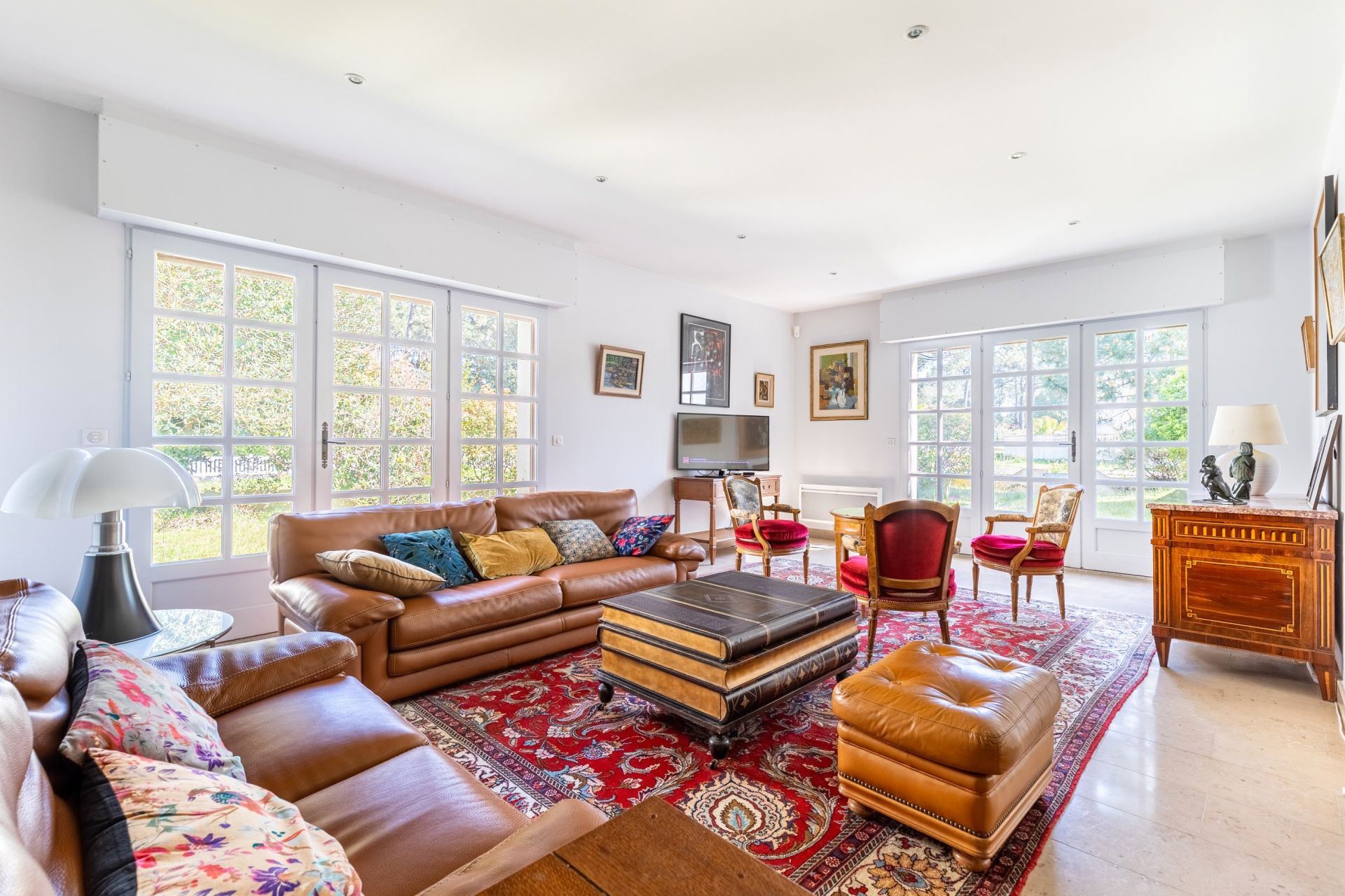 luxury house 7 Rooms for sale on BISCARROSSE (40600)