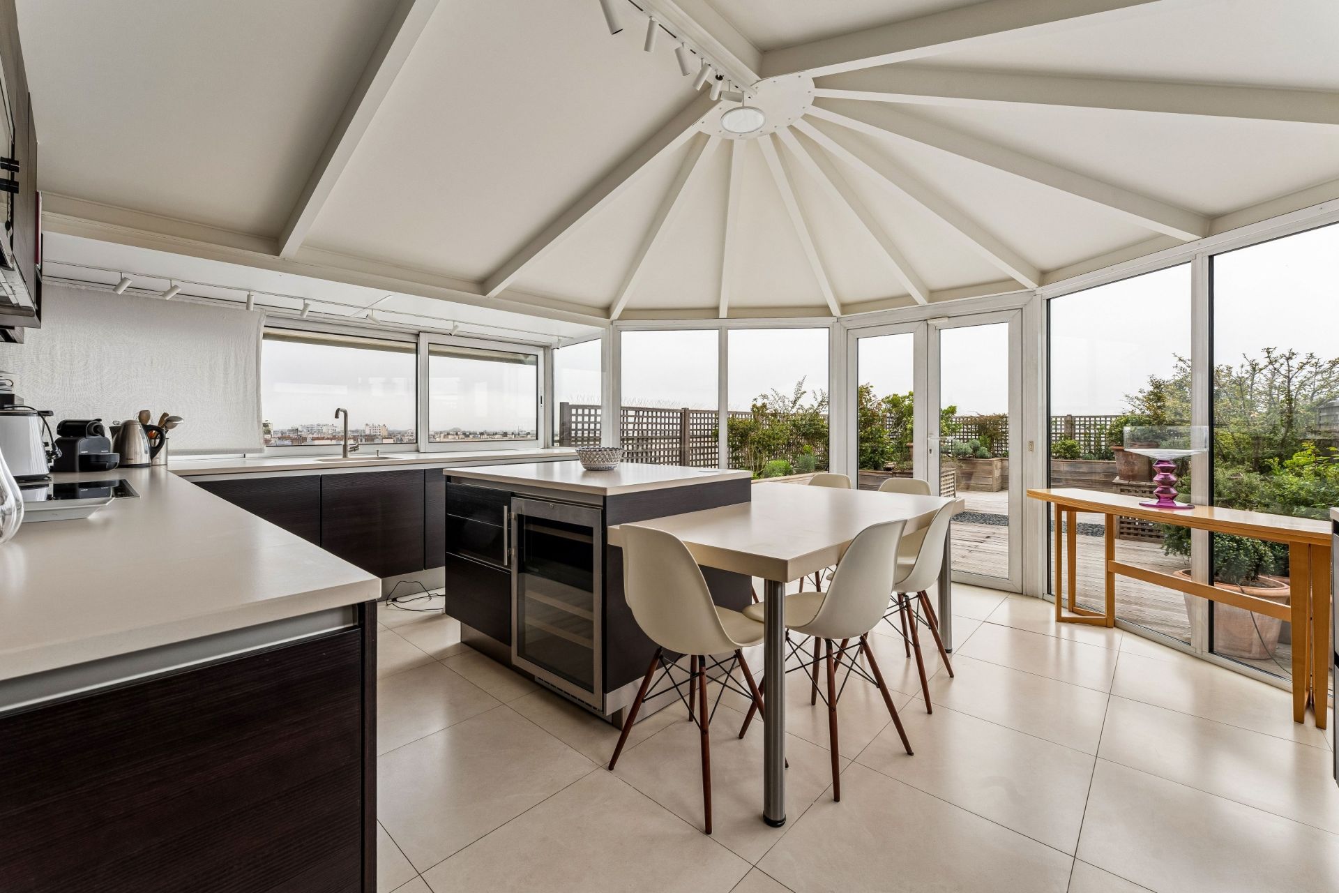 luxury apartment 6 Rooms for sale on PARIS (75016)