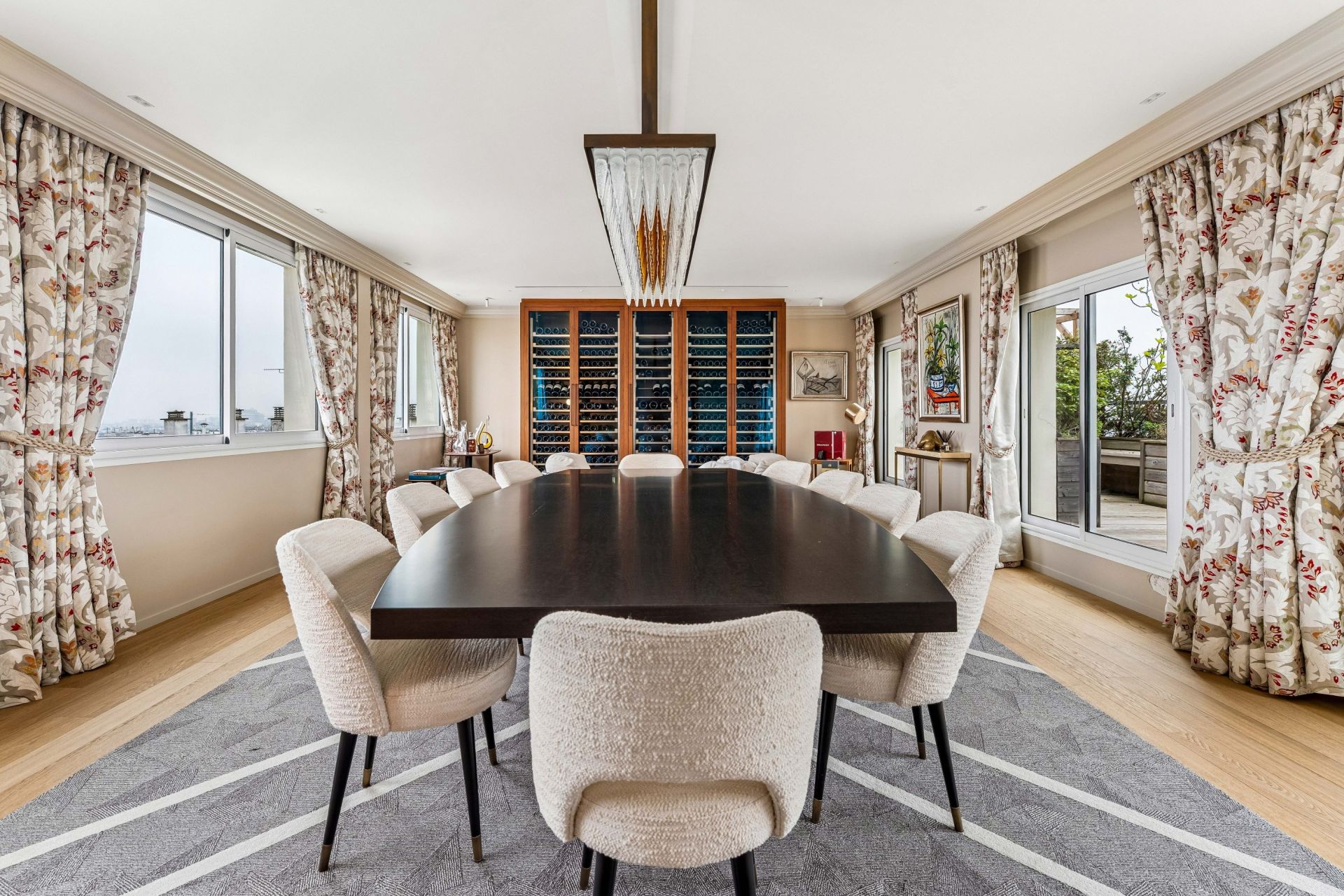 luxury apartment 6 Rooms for sale on PARIS (75016)