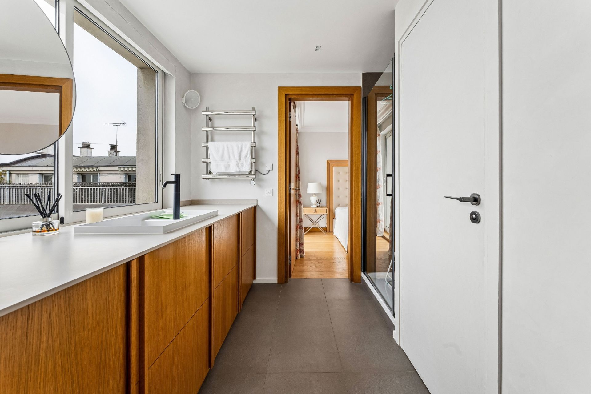 luxury apartment 6 Rooms for sale on PARIS (75016)
