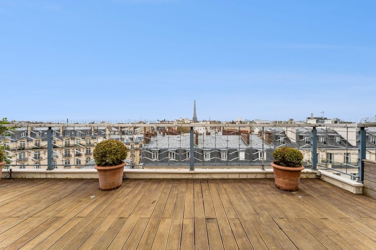 luxury apartment 6 Rooms for sale on PARIS (75016)