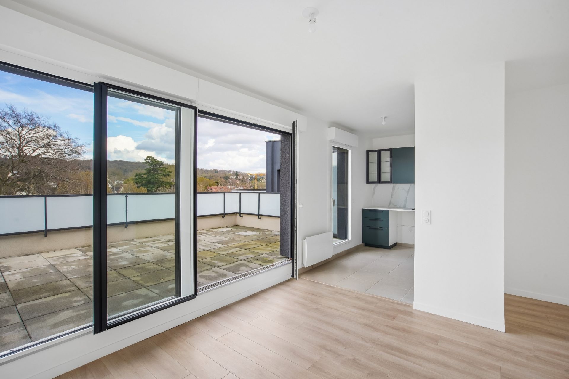 luxury apartment 4 Rooms for sale on CORMEILLES EN PARISIS (95240)