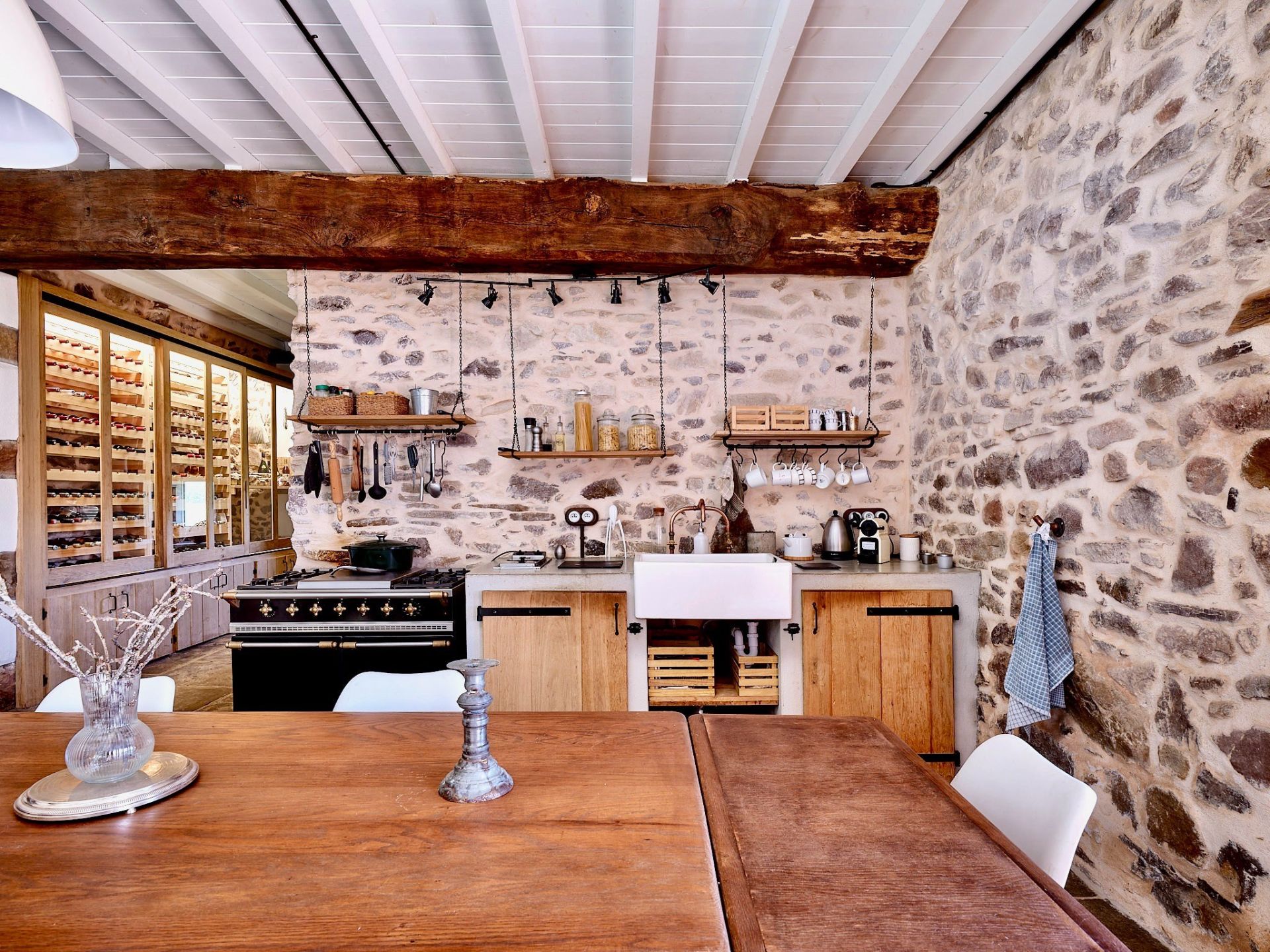 luxury house 10 Rooms for sale on SARE (64310)