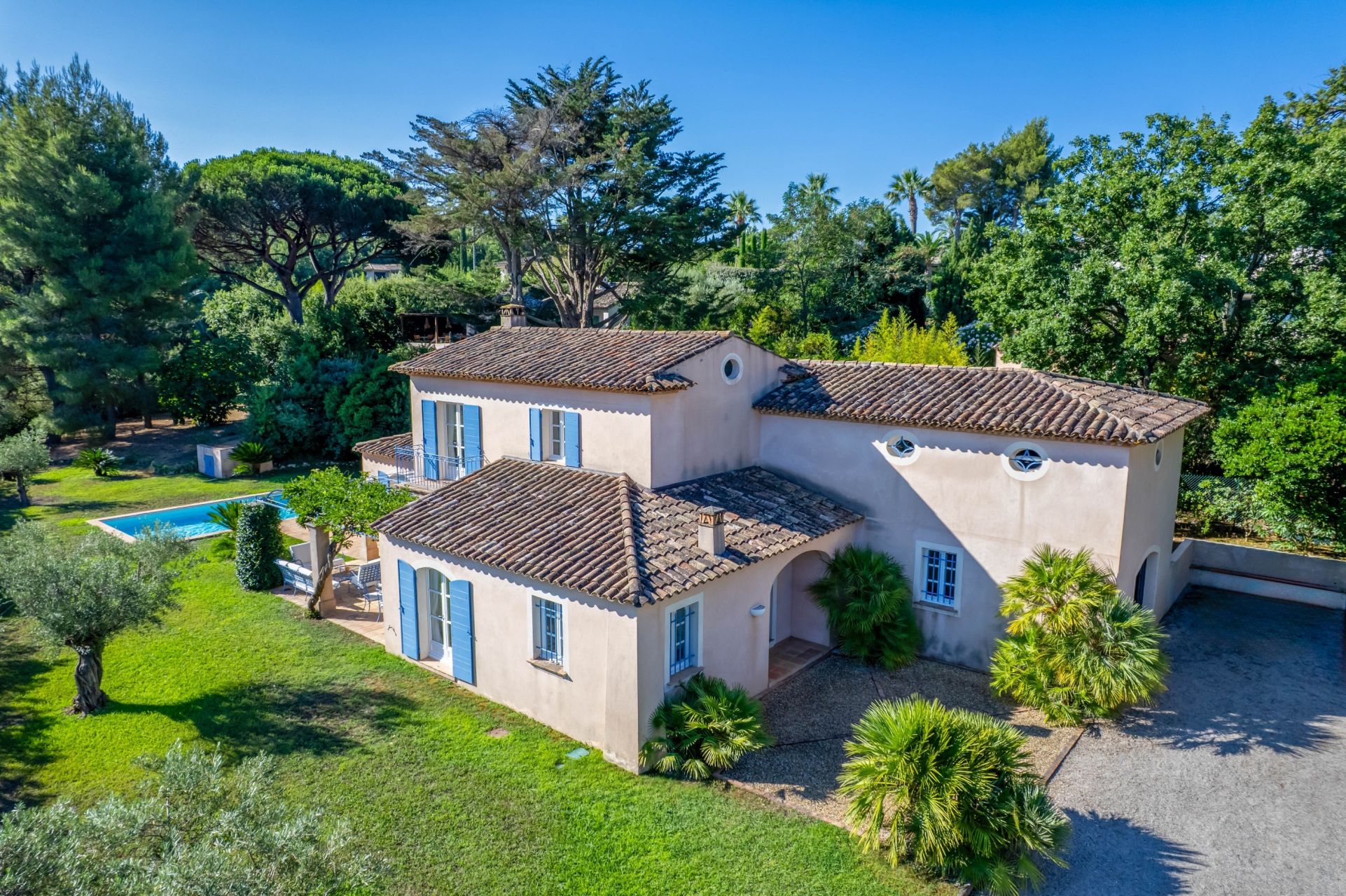 maison provençale de luxe 6 Pièces en vente sur ST TROPEZ (83990)