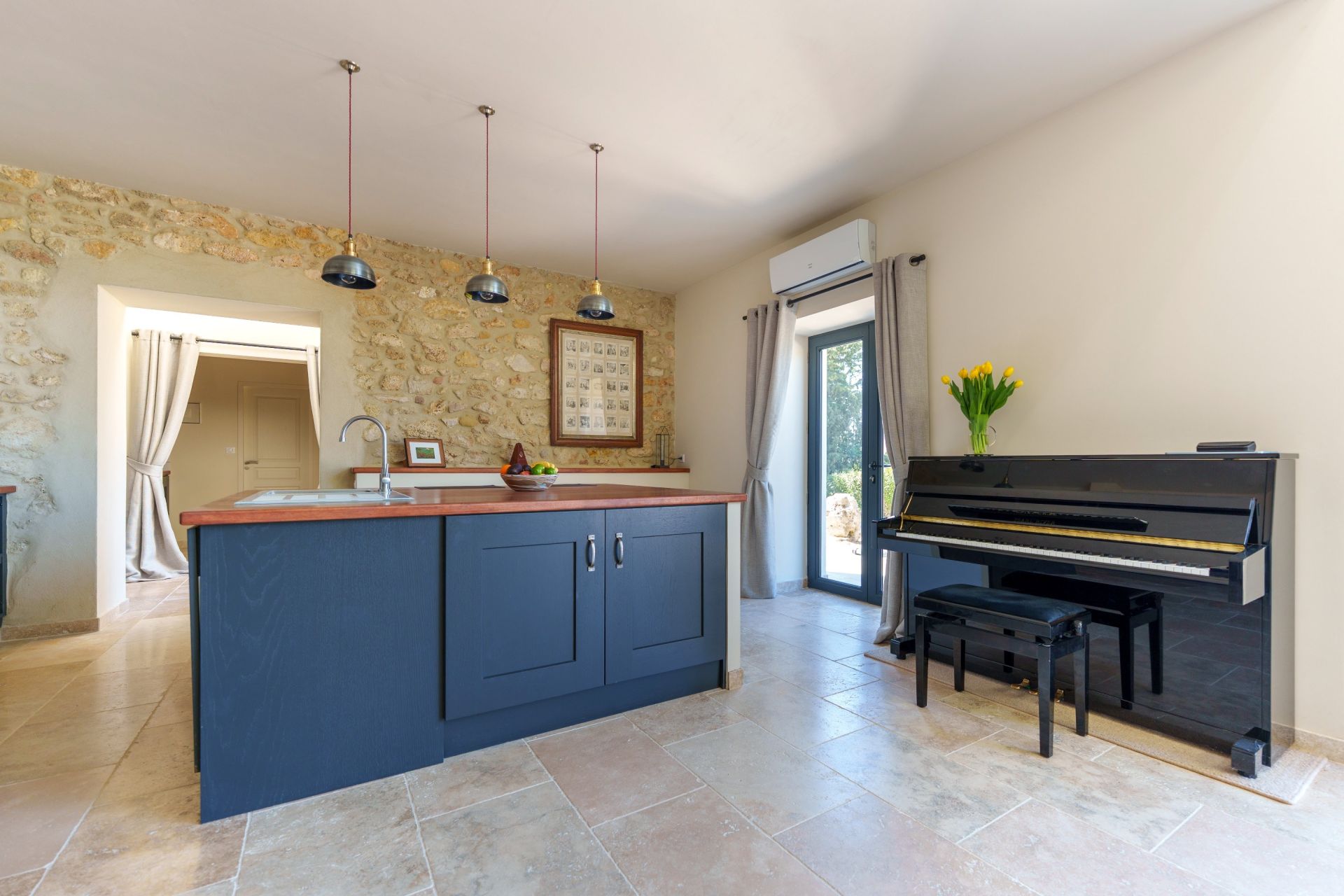 maison de luxe 5 Pièces en vente sur ALIGNAN DU VENT (34290)