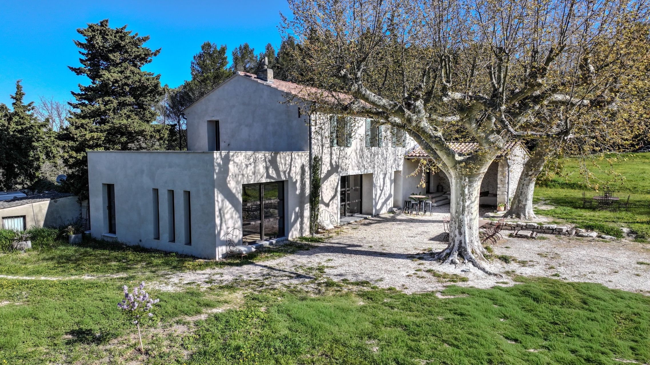maison de luxe 7 Pièces en vente sur L ISLE SUR LA SORGUE (84800)
