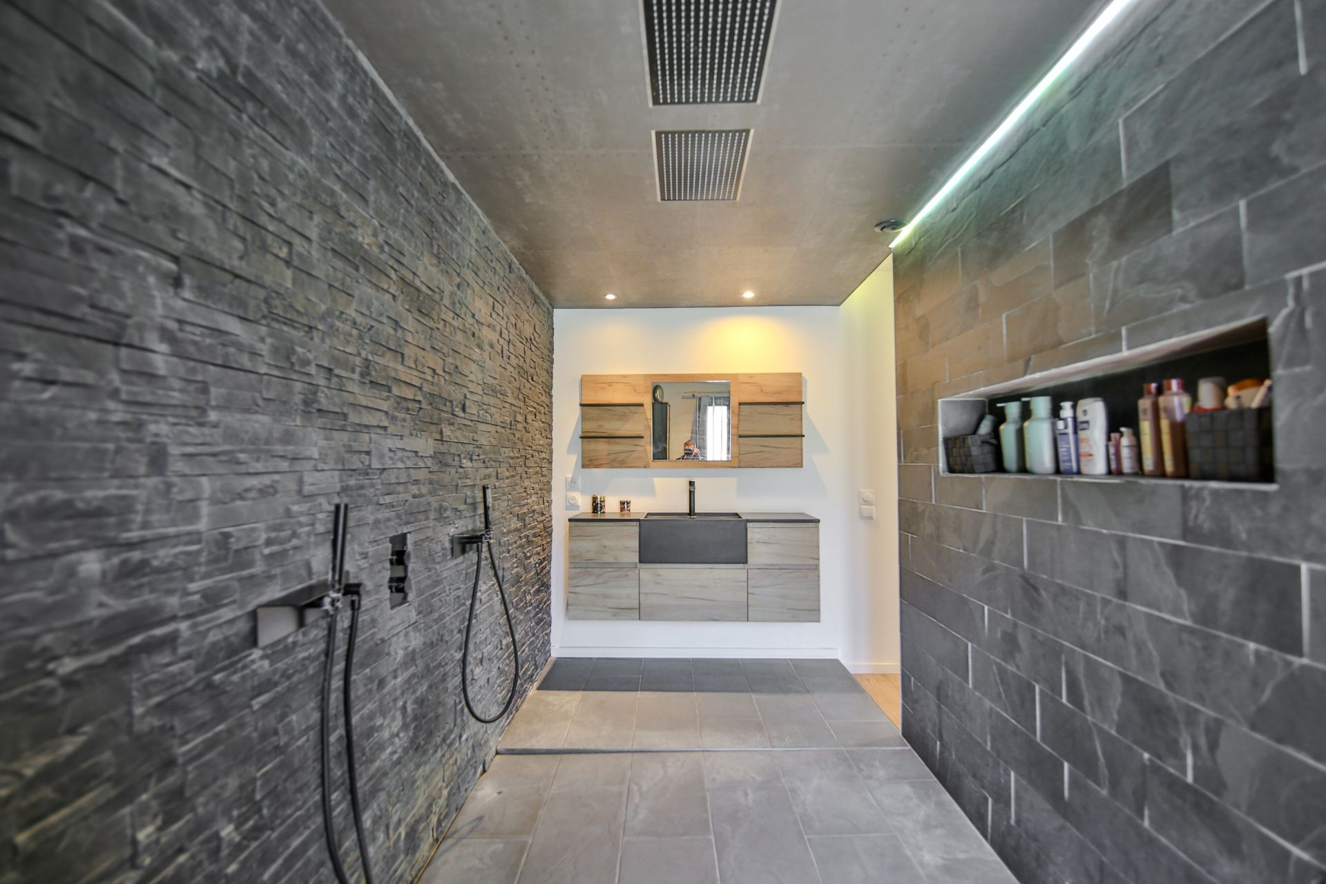 maison de luxe 7 Pièces en vente sur L ISLE SUR LA SORGUE (84800)