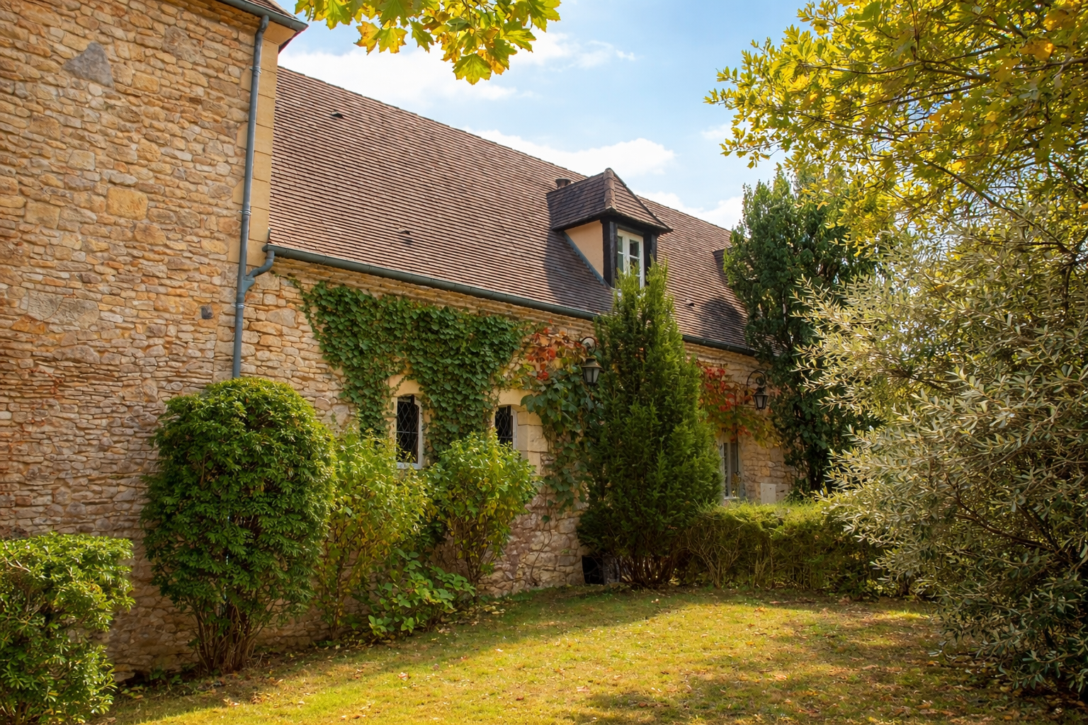 luxury house 19 Rooms for sale on SARLAT LA CANEDA (24200)