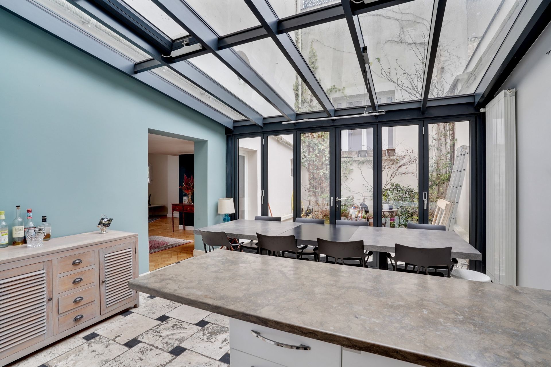 luxury apartment 6 Rooms for sale on PARIS (75017)