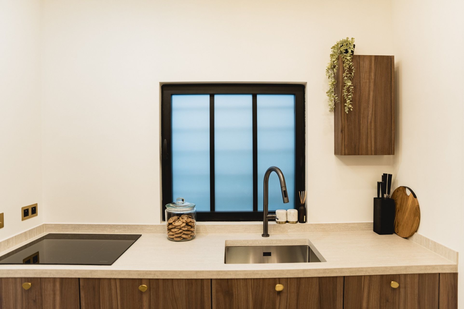 luxury apartment 5 Rooms for sale on PARIS (75018)