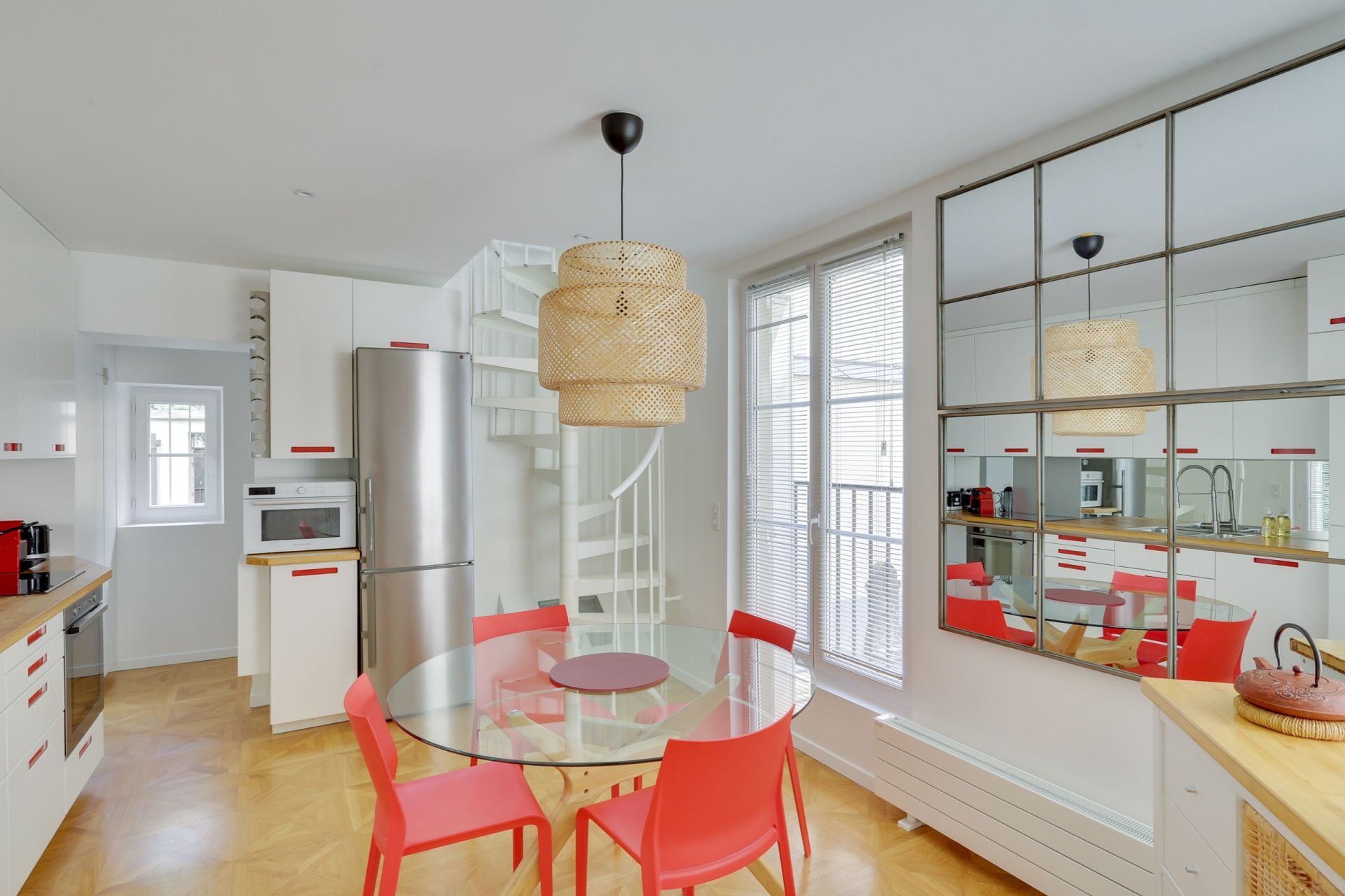 luxury house 3 Rooms for sale on PARIS (75116)