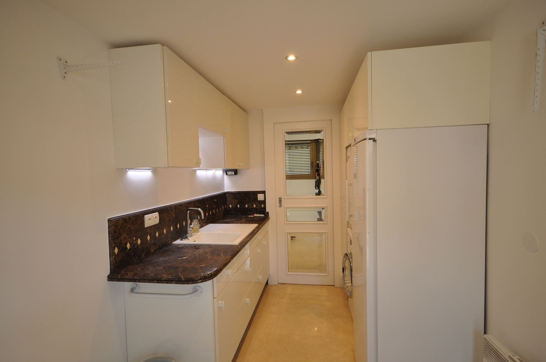 luxury apartment 5 Rooms for rent on MONACO (98000)