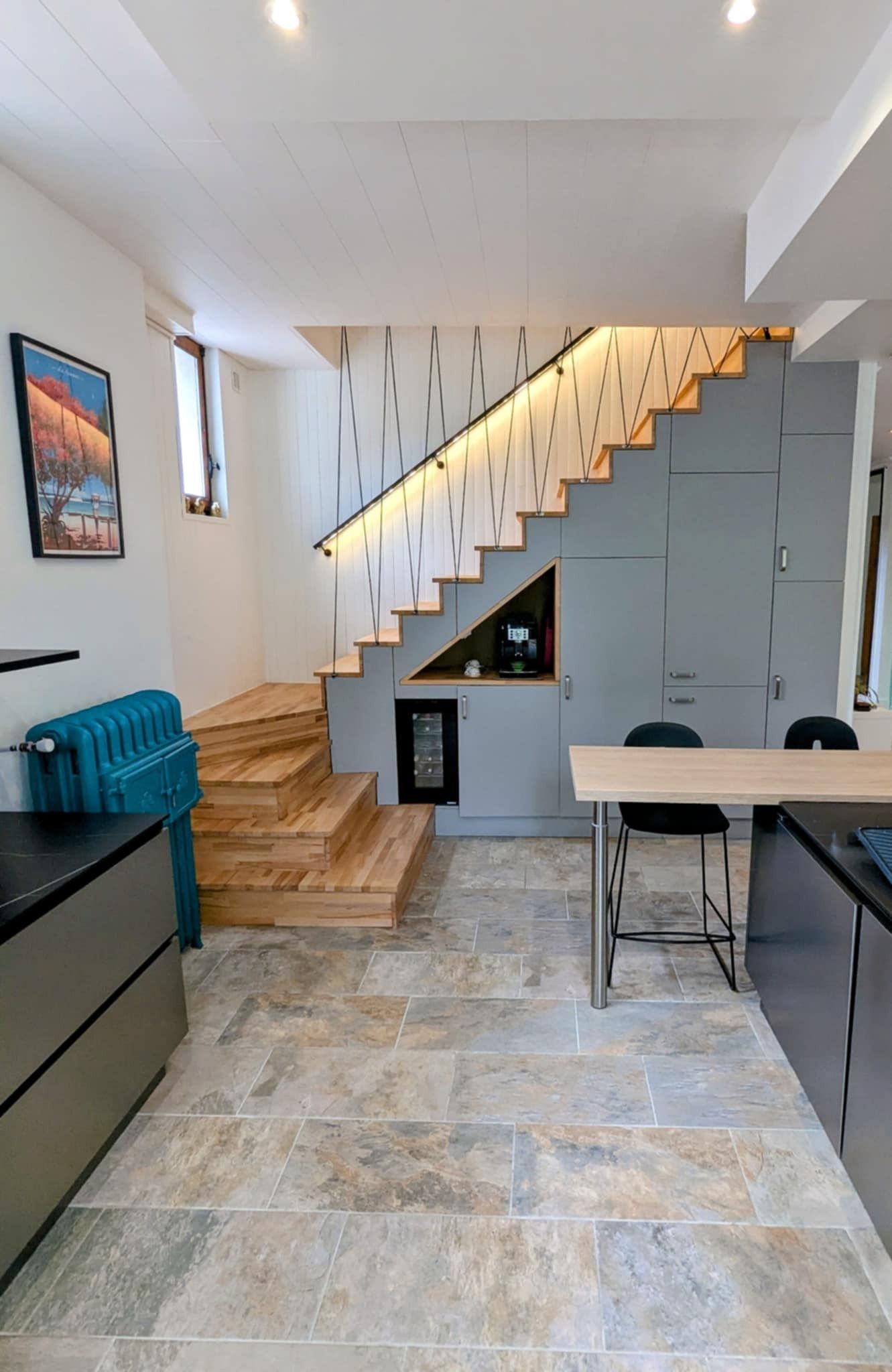 luxury apartment 9 Rooms for sale on EVIAN LES BAINS (74500)