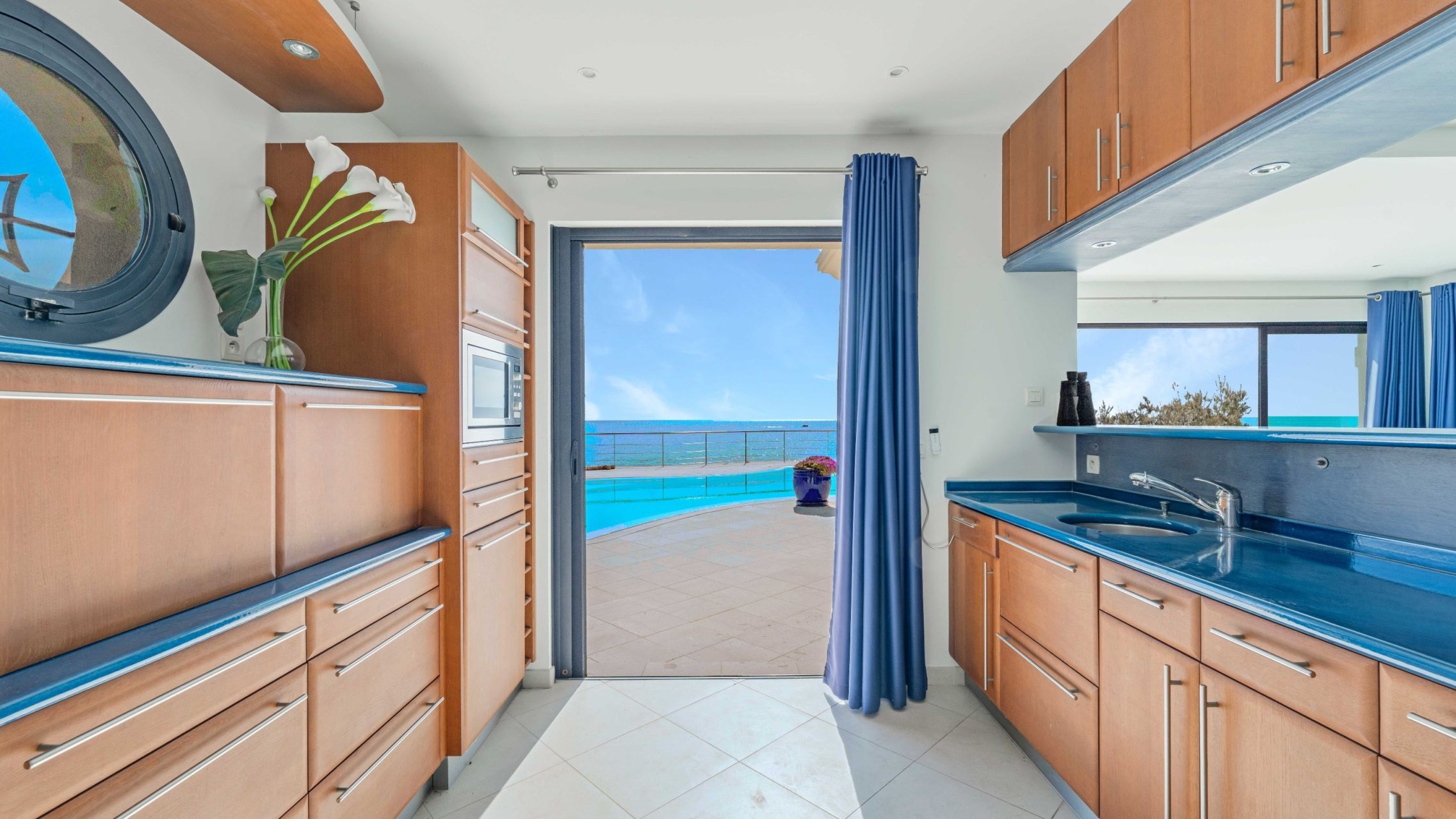 villa de luxe 7 Pièces en vente sur LES ISSAMBRES (83380)