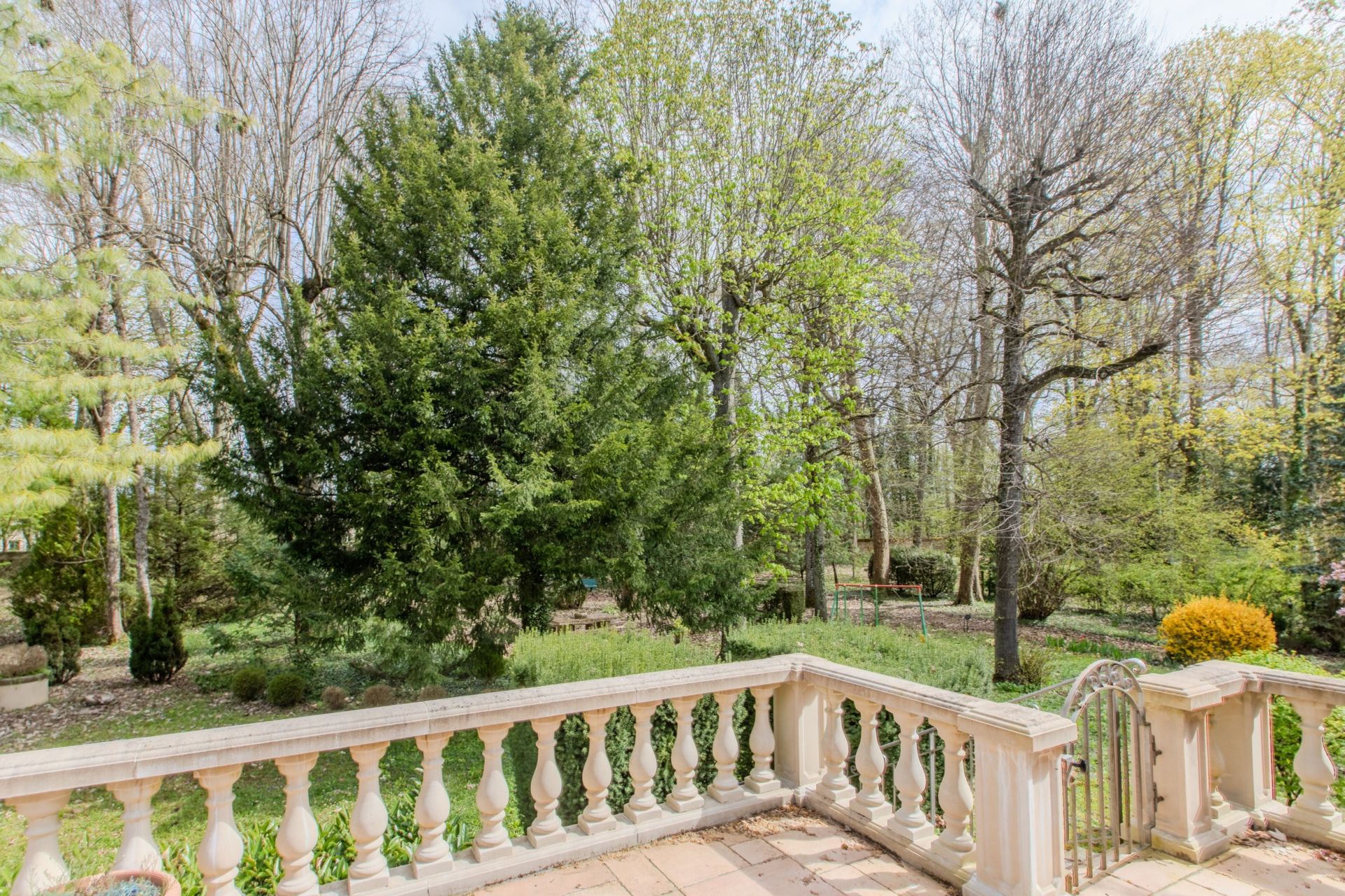 luxury house 10 Rooms for sale on VOUGEOT (21640)