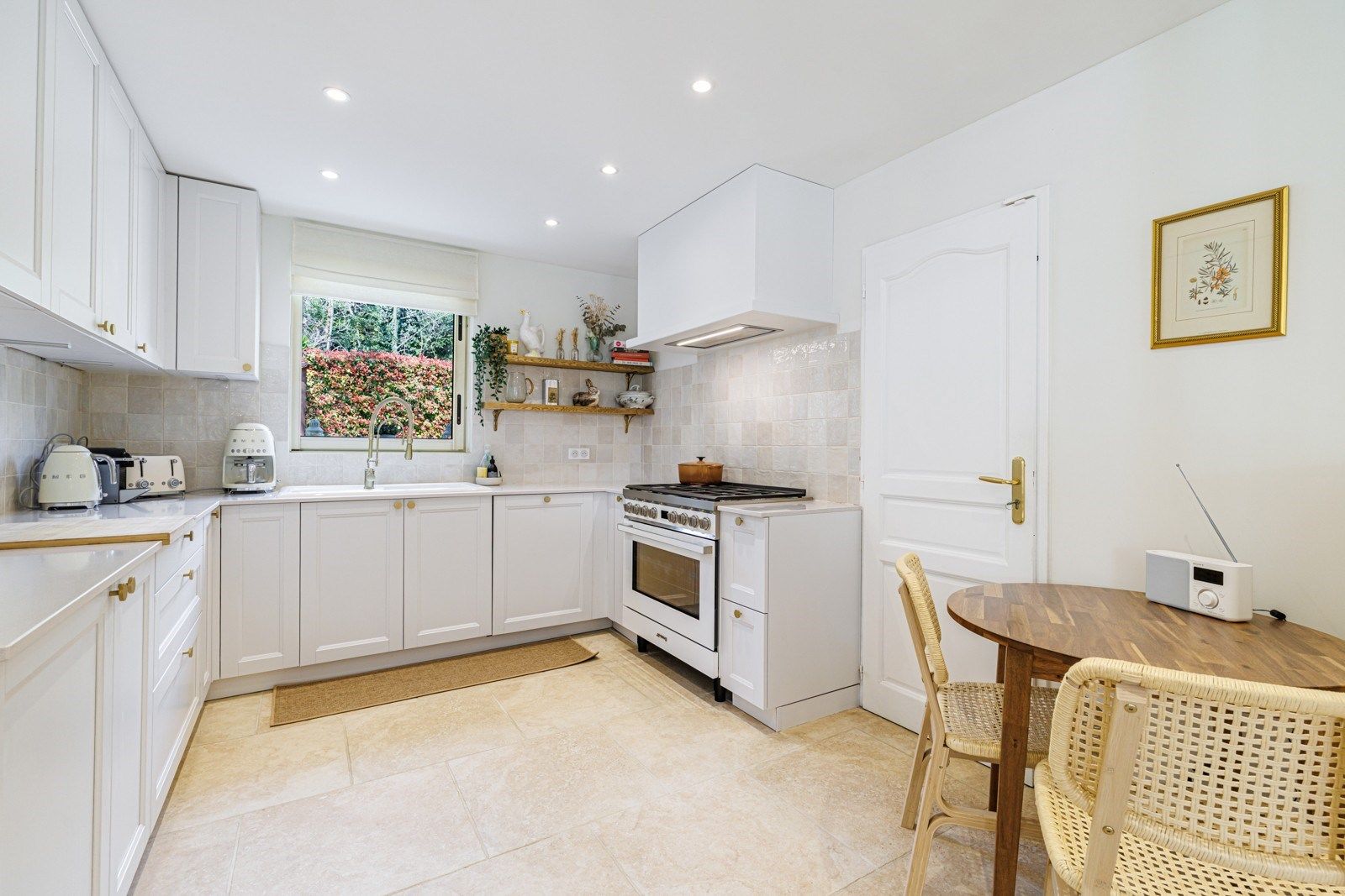 luxury villa 7 Rooms for sale on NICE (06000)