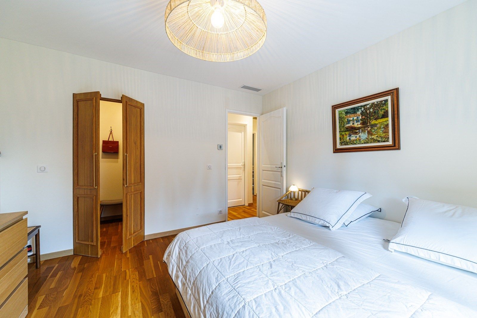 luxury villa 7 Rooms for sale on NICE (06000)