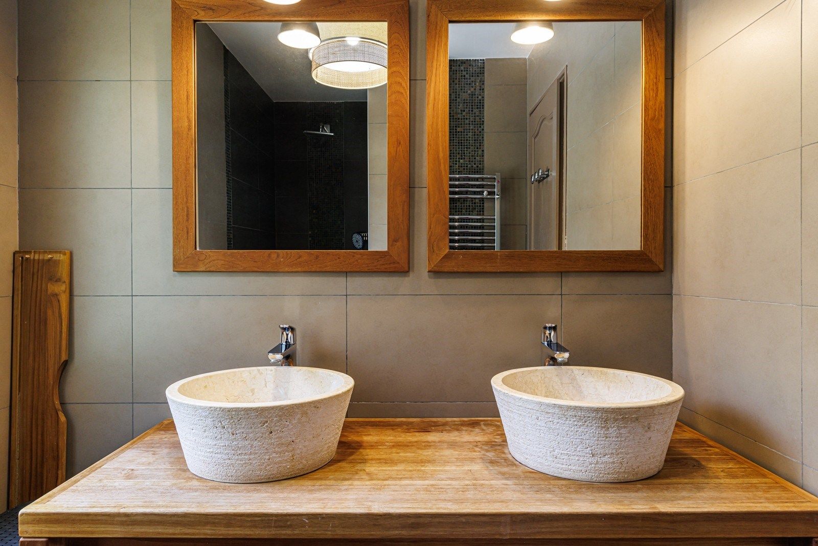 luxury villa 7 Rooms for sale on NICE (06000)