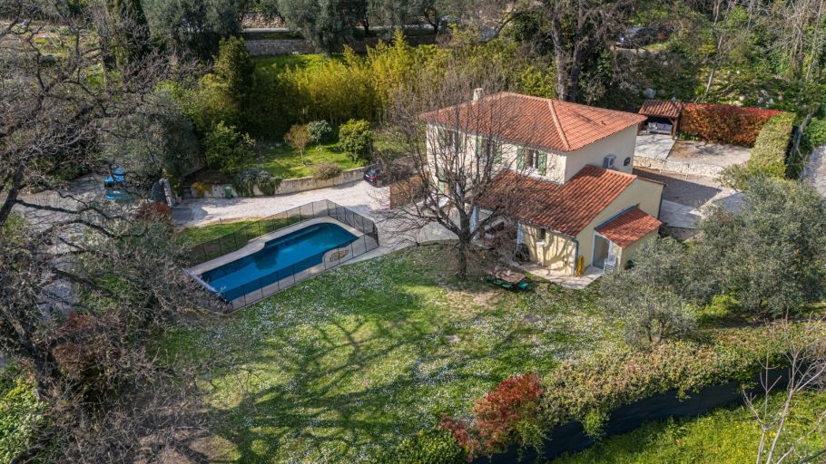 luxury villa 7 Rooms for sale on NICE (06000)