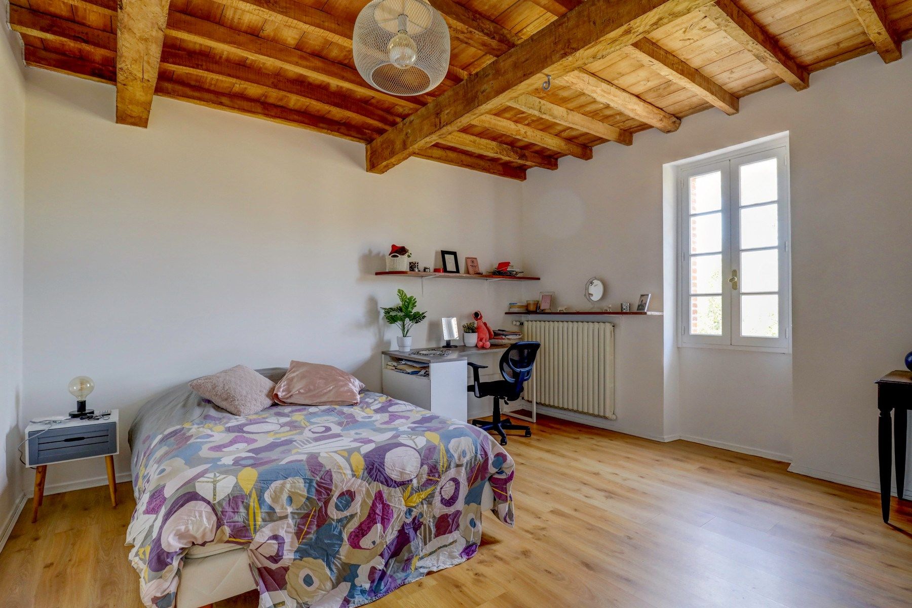 luxury house 6 Rooms for sale on LAVAUR (81500)