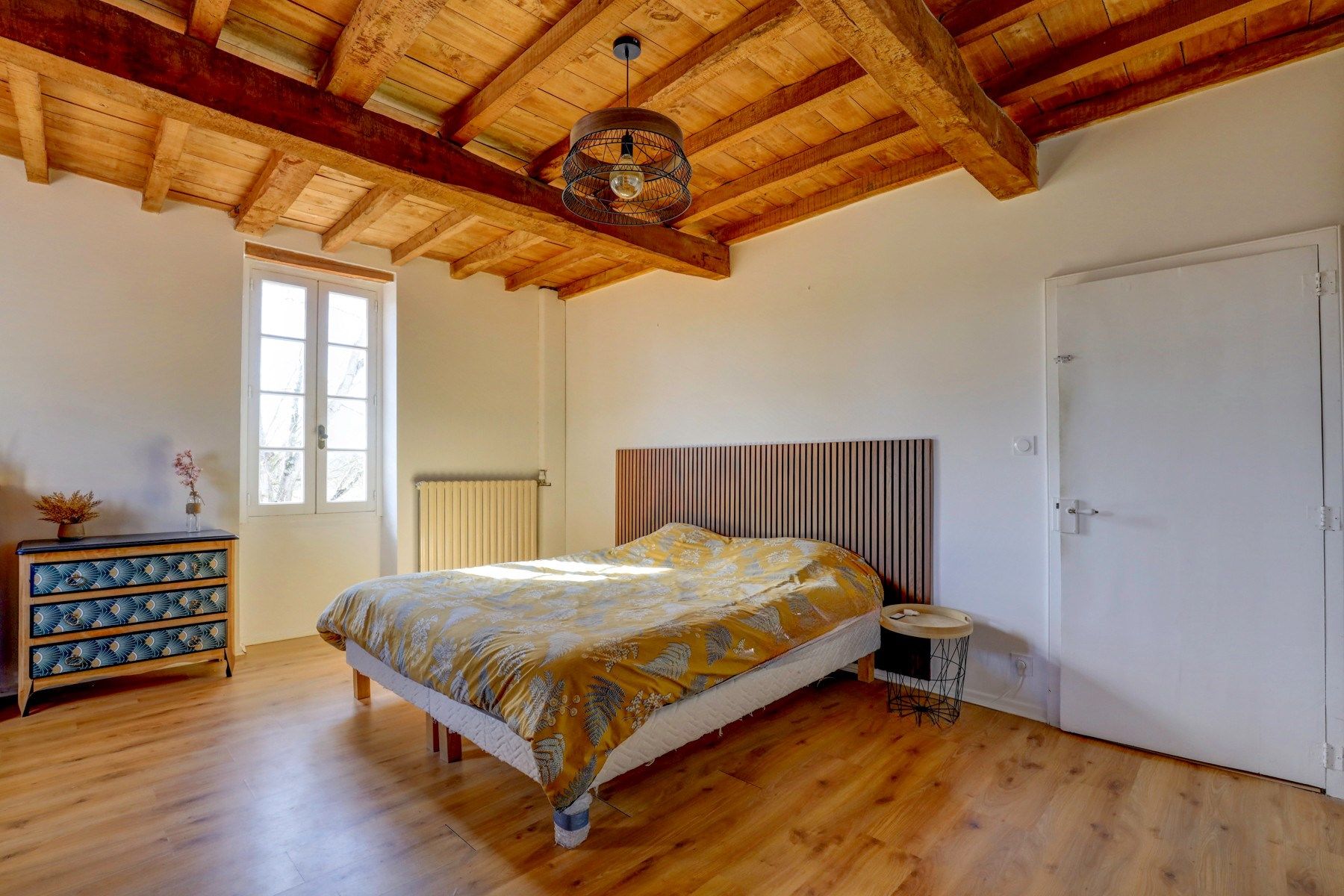 luxury house 6 Rooms for sale on LAVAUR (81500)