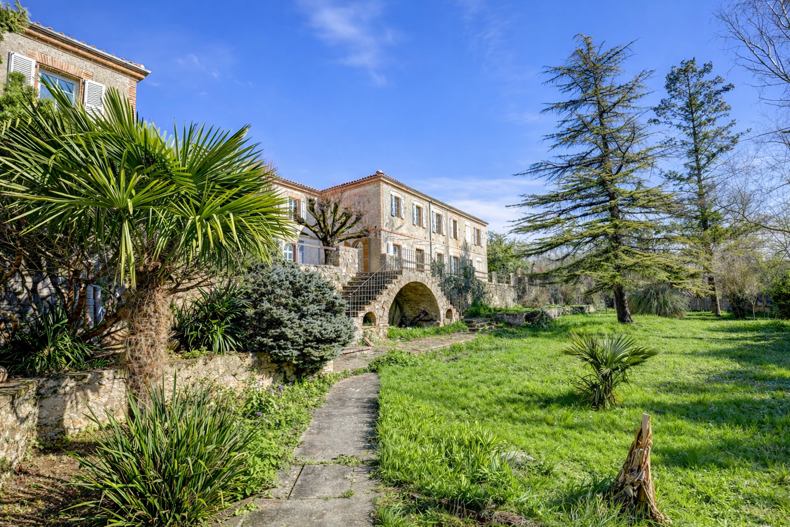 maison de luxe 20 Pièces en vente sur GAILLAC (81600)