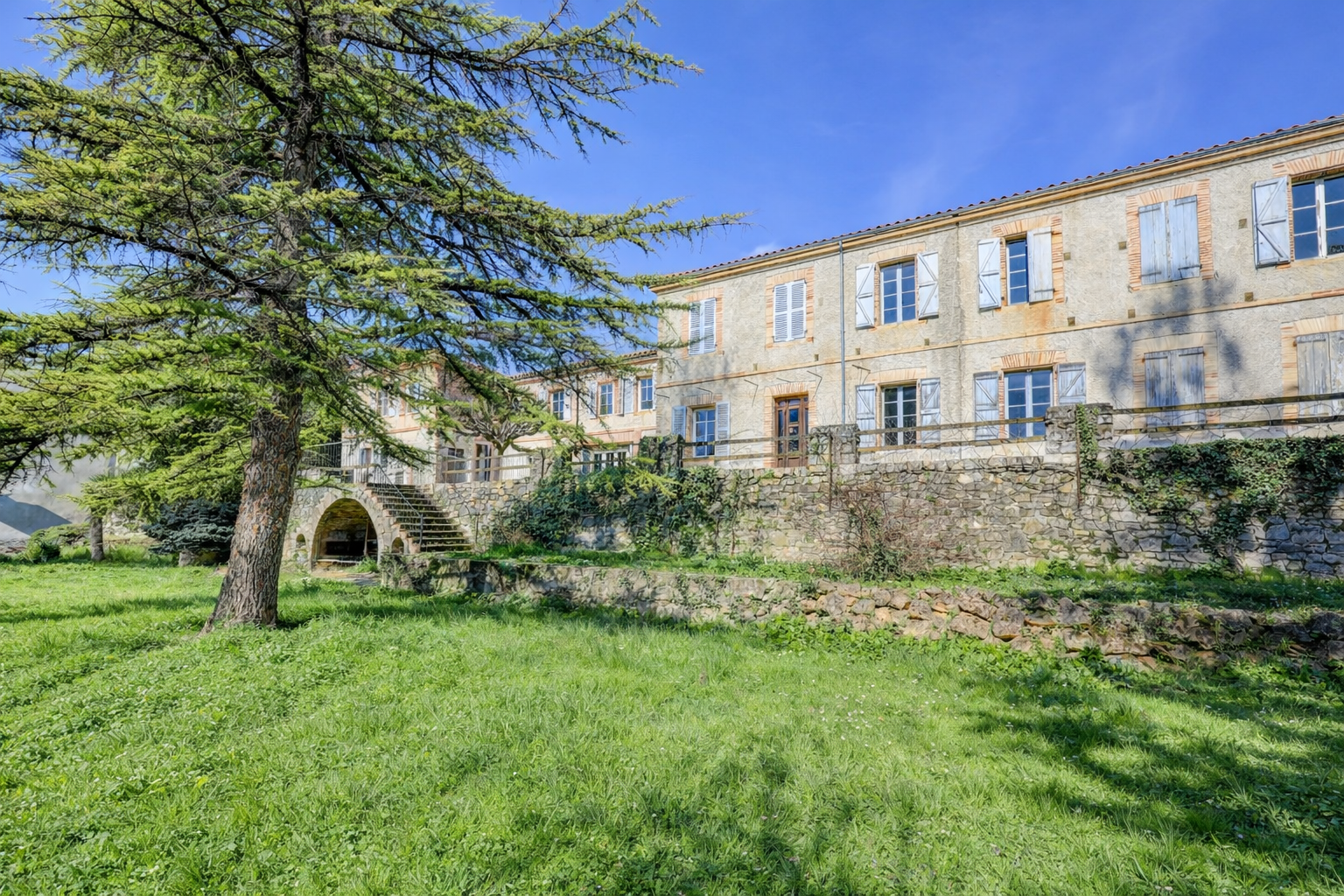 maison de luxe 20 Pièces en vente sur GAILLAC (81600)