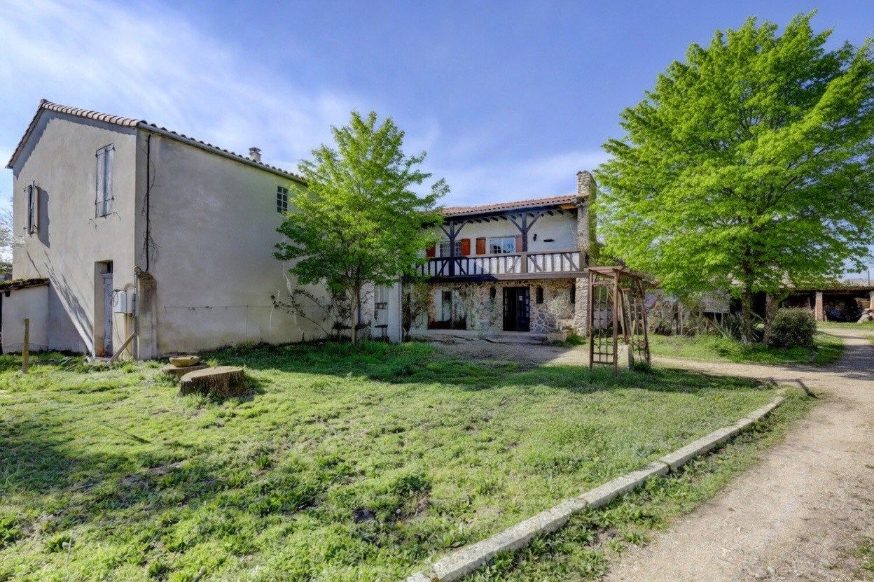 luxury house 20 Rooms for sale on GAILLAC (81600)