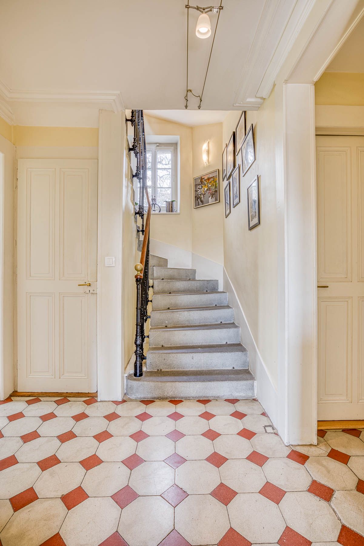 maison de luxe 8 Pièces en vente sur DIVONNE LES BAINS (01220)