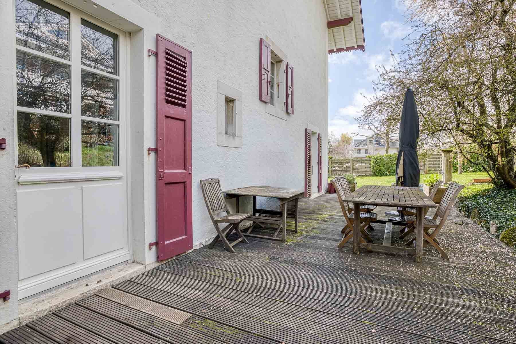 maison de luxe 8 Pièces en vente sur DIVONNE LES BAINS (01220)