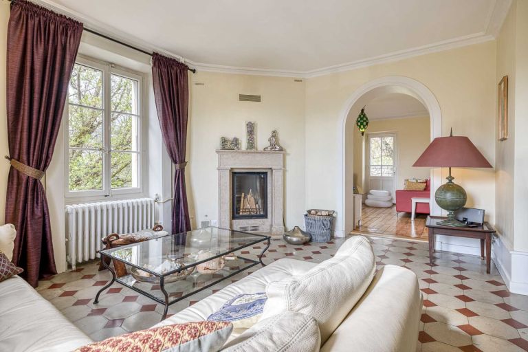 maison de luxe 8 Pièces en vente sur DIVONNE LES BAINS (01220)