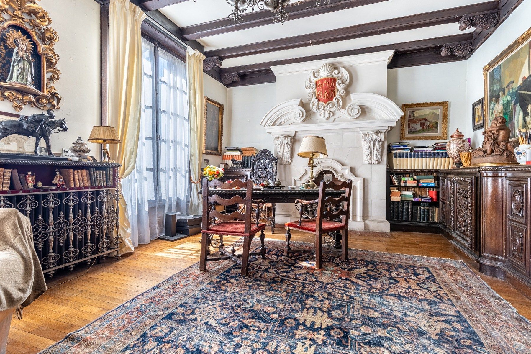 luxury house 12 Rooms for sale on BORDEAUX (33000)