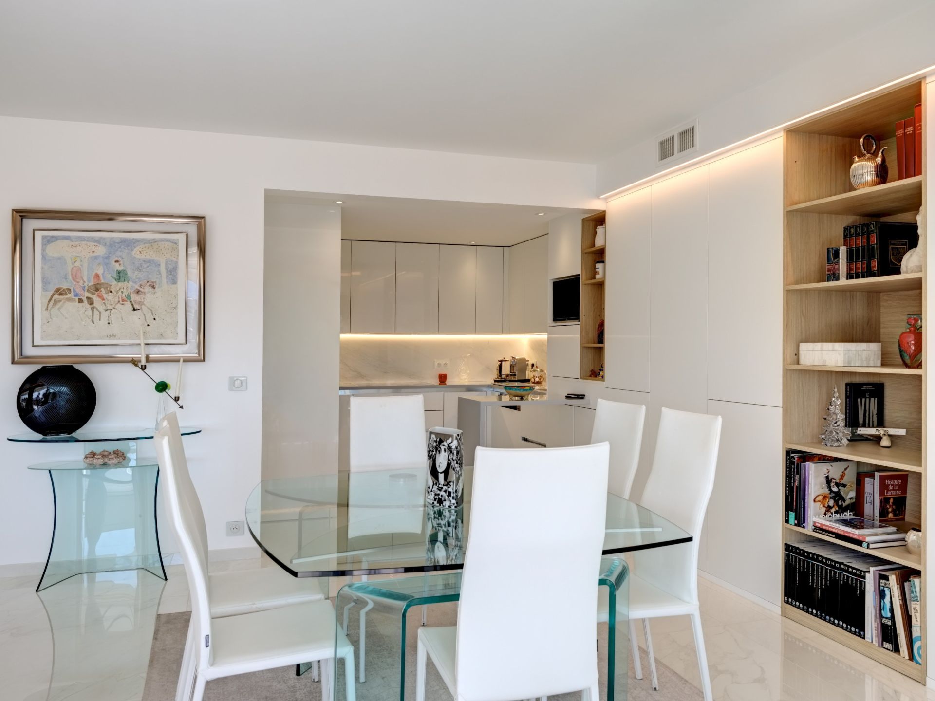 luxury apartment 3 Rooms for sale on LE CANNET (06110)