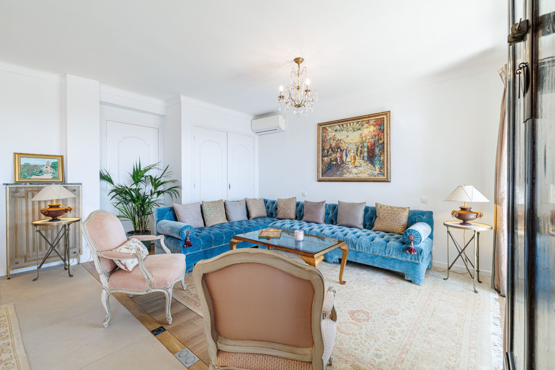 luxury apartment 2 Rooms for sale on VILLEFRANCHE SUR MER (06230)