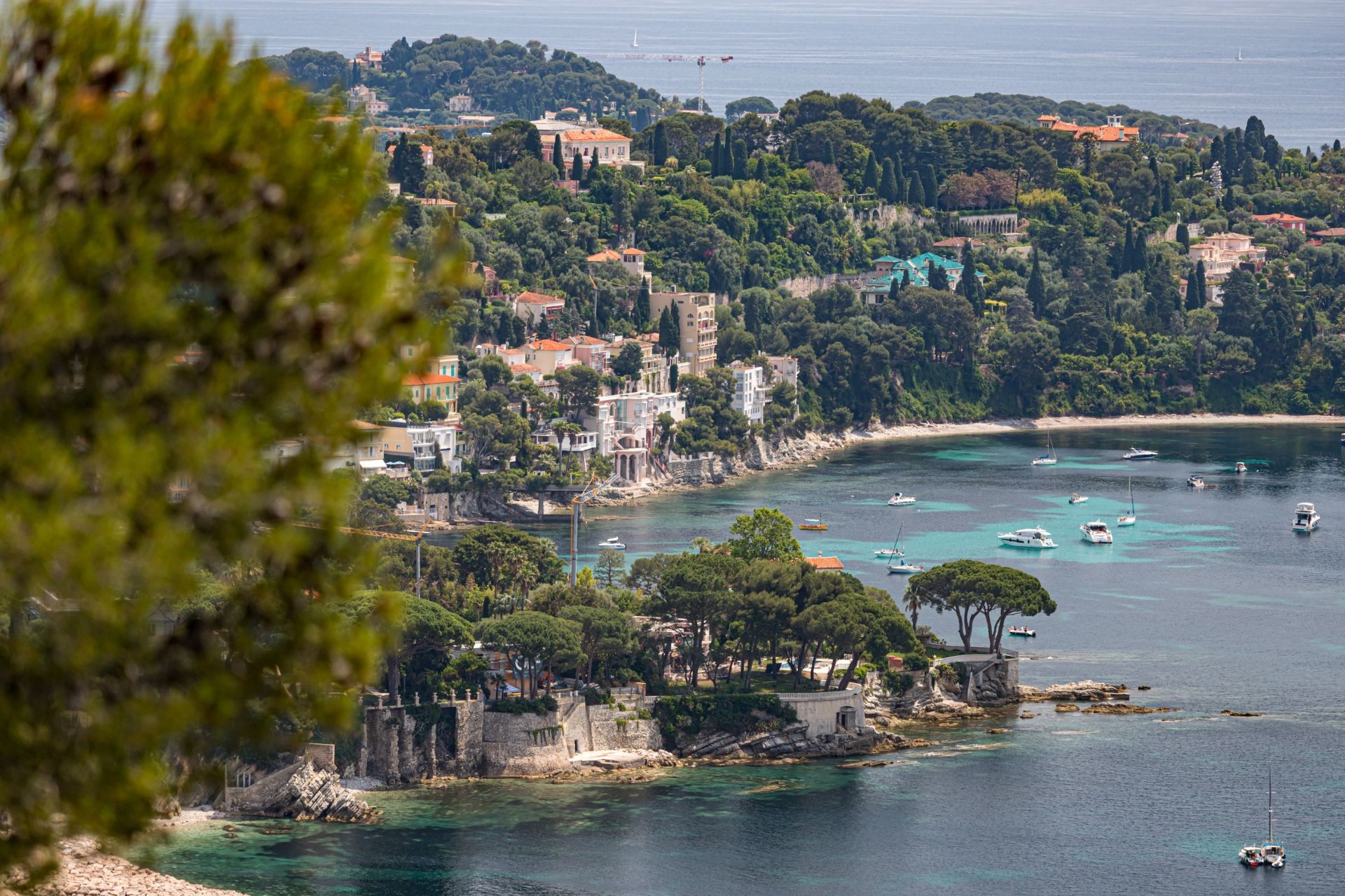 luxury apartment 2 Rooms for sale on VILLEFRANCHE SUR MER (06230)