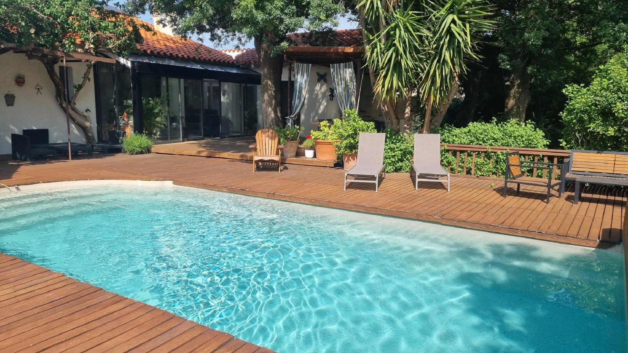luxury house 8 Rooms for sale on ST ESTEVE (66240)