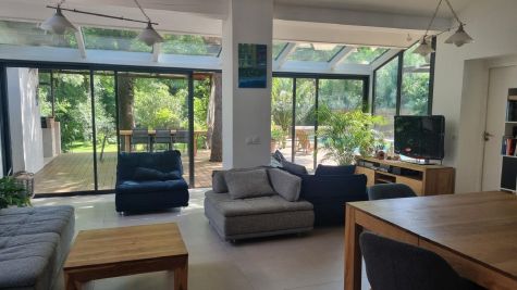 Sale Luxury house Saint-Estève 8&nbsp;Rooms 226&nbsp;m²