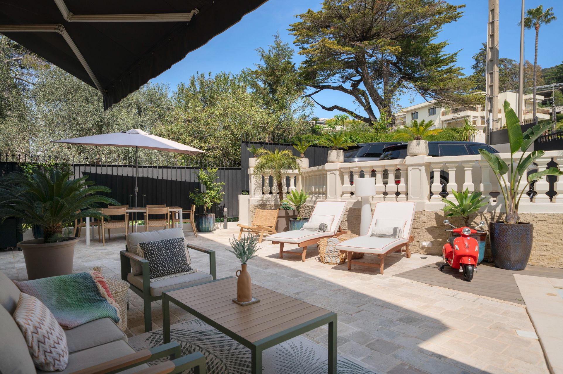 luxury villa 7 Rooms for sale on CANNES (06400)