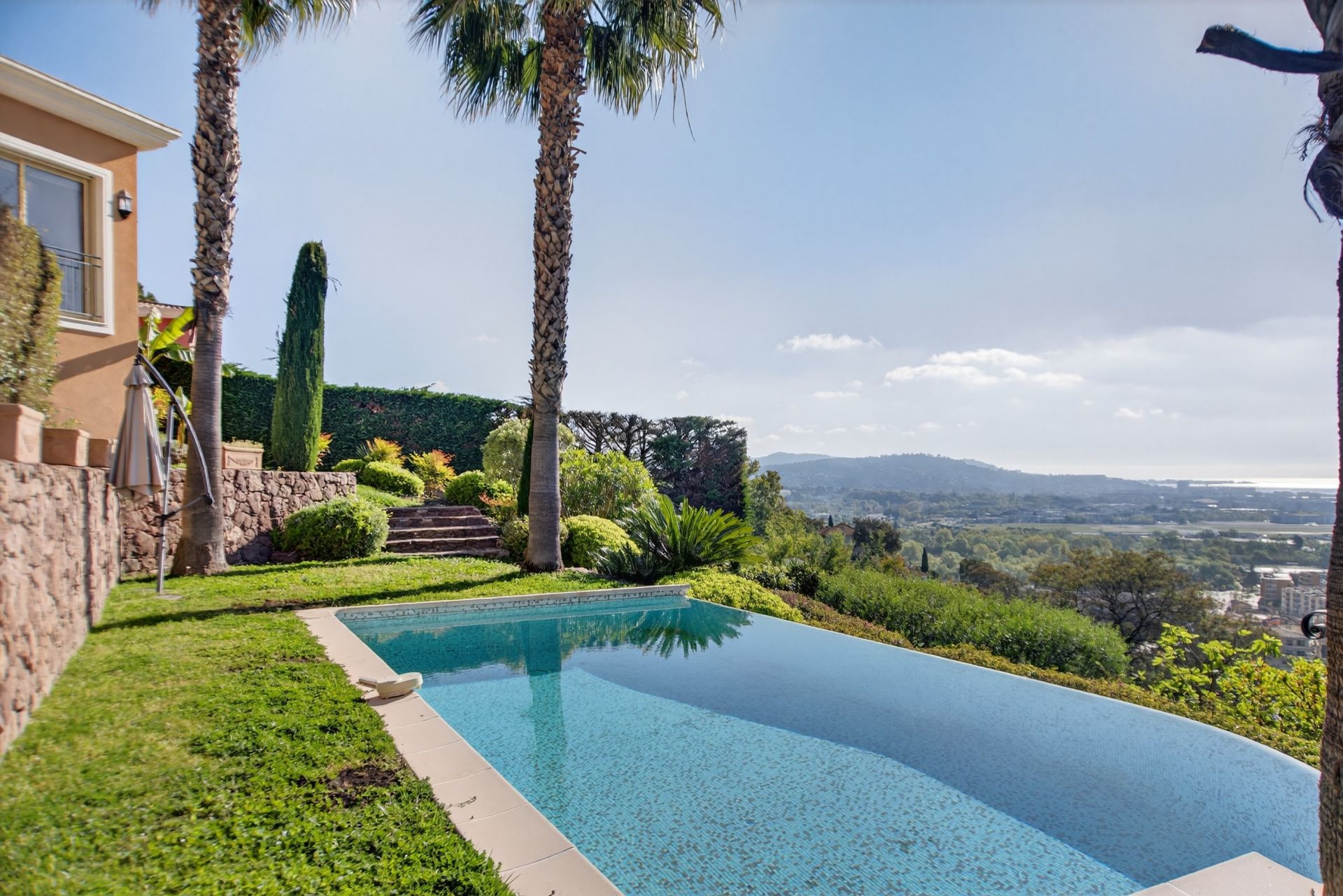 villa de luxe 5 Pièces en vente sur MANDELIEU LA NAPOULE (06210)