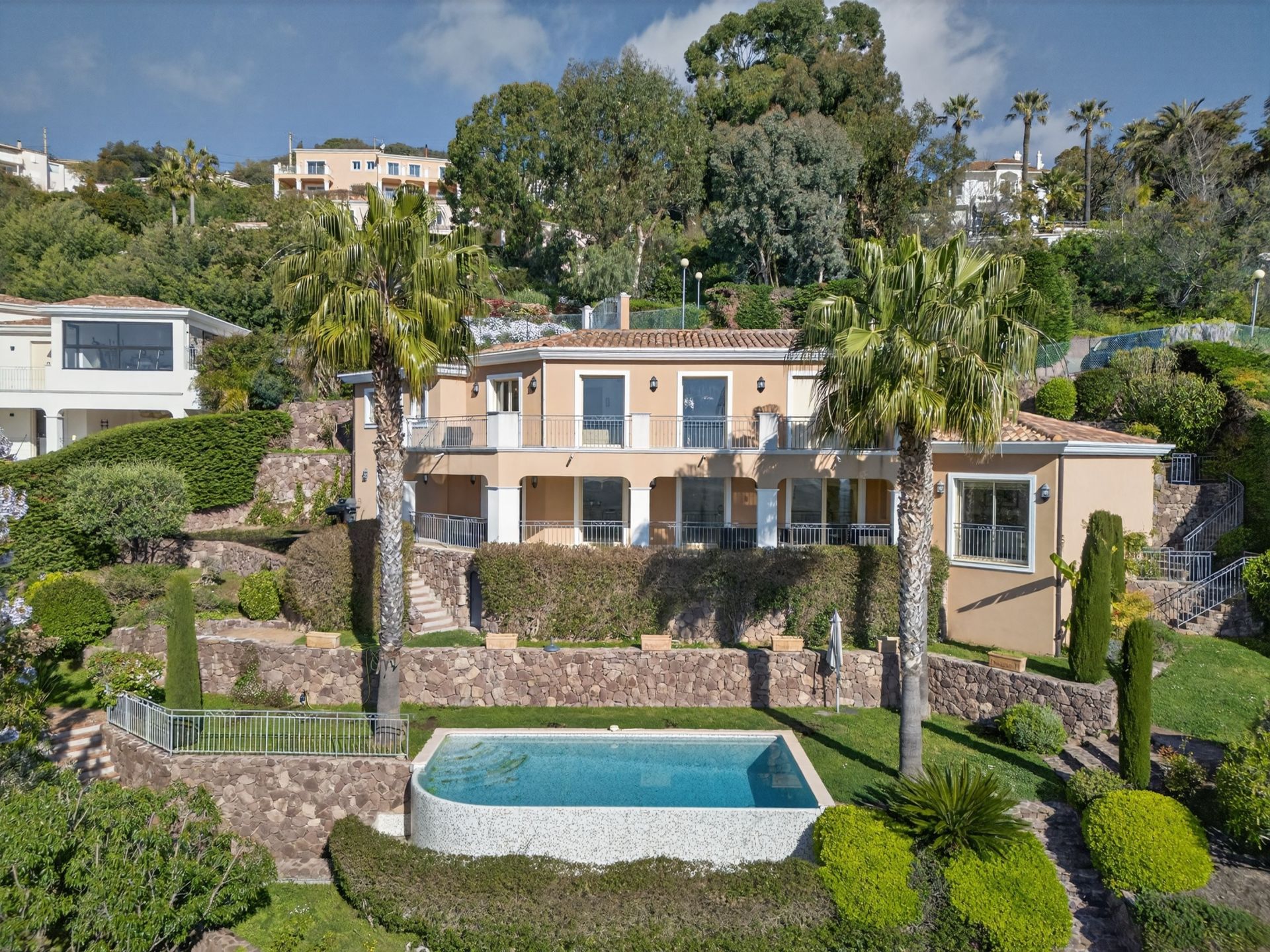 villa de luxe 5 Pièces en vente sur MANDELIEU LA NAPOULE (06210)