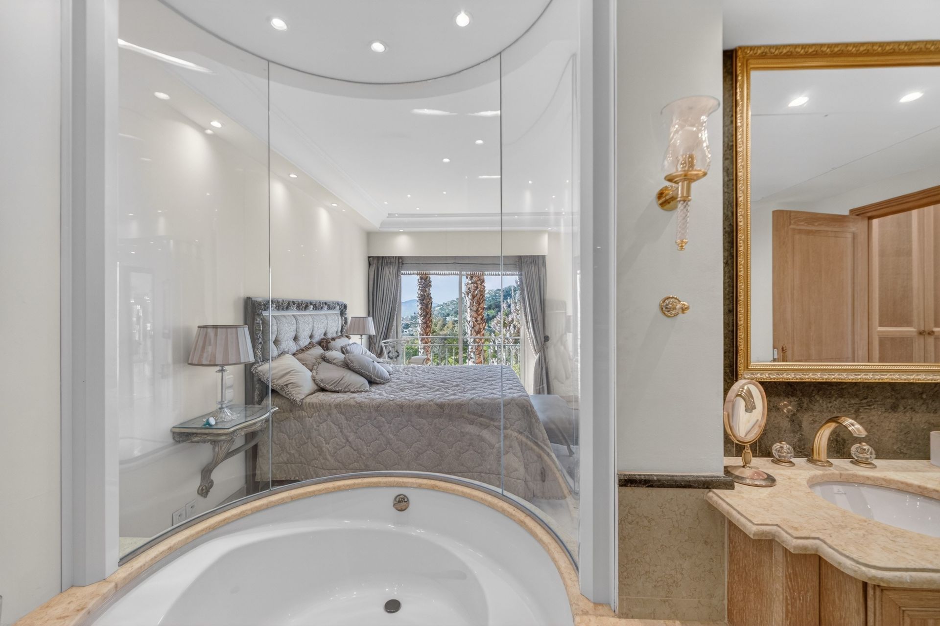 villa de luxe 5 Pièces en vente sur MANDELIEU LA NAPOULE (06210)