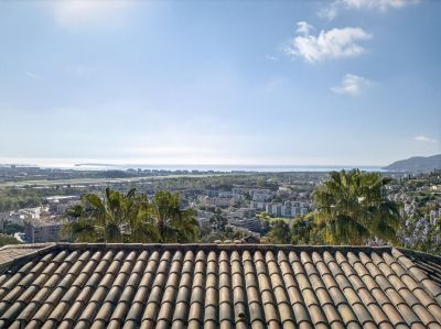 Vente Villa de luxe Mandelieu-la-Napoule 5&nbsp;Pièces 240&nbsp;m²