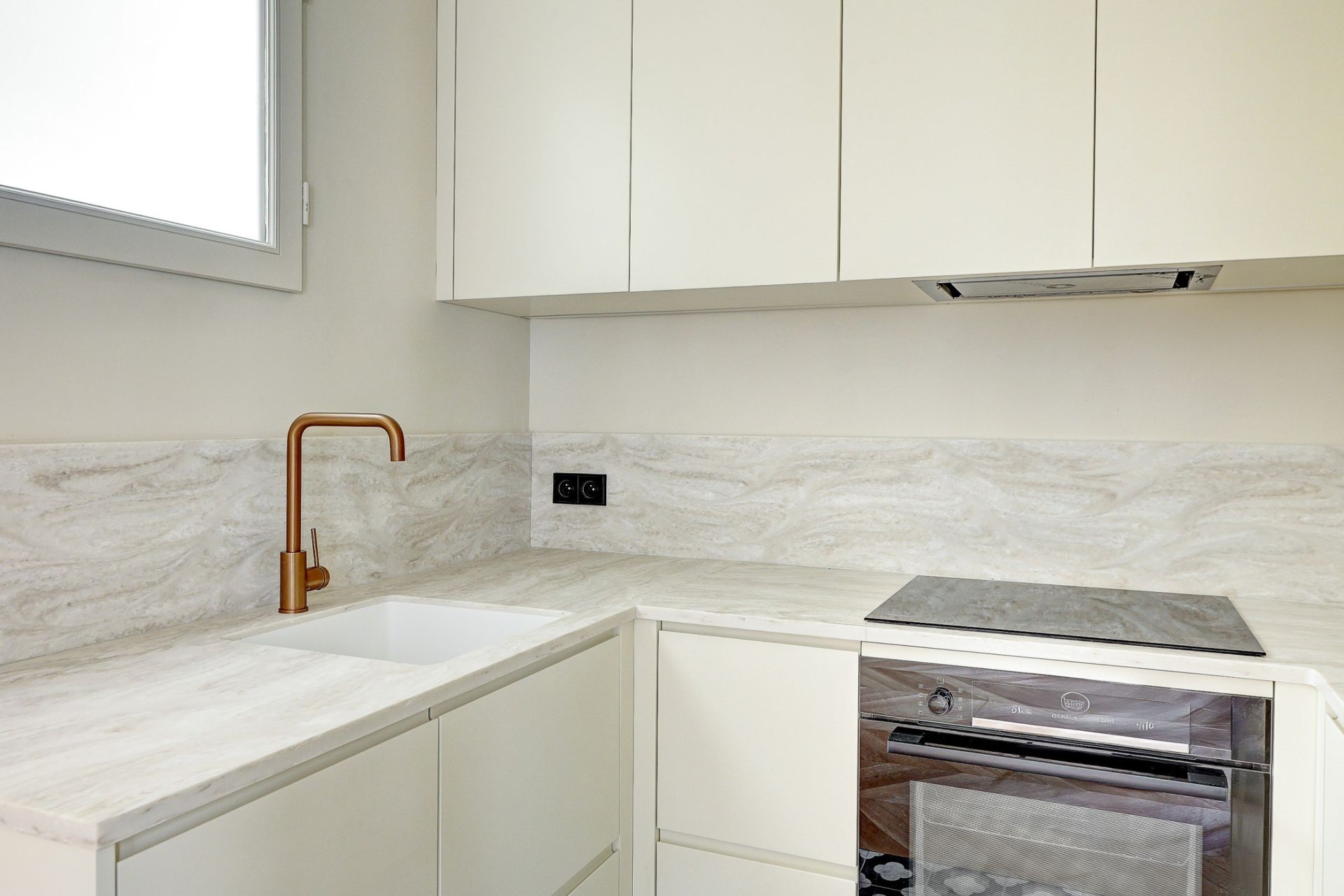 luxury apartment 3 Rooms for sale on PARIS (75001)